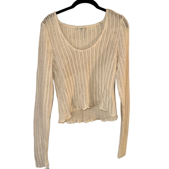 NWT Abercrombie Cream Knit Women's Top- Size Medium - Picture 2 of 10